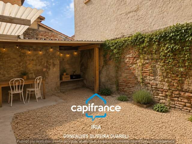 À vendre - Maison de ville en pierre avec terrasse privative - 2 chambres et grenier aménageable – Clairac (47190)Lot-et-Garonne — photo du bien