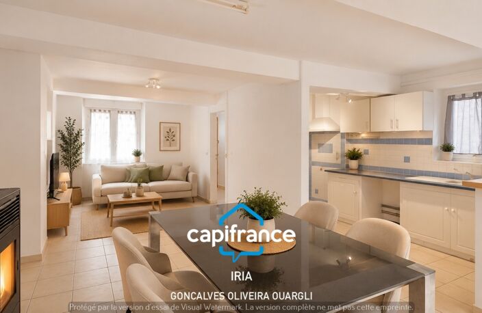 À vendre - Maison de ville en pierre avec terrasse privative - 2 chambres et grenier aménageable – Clairac (47190)Lot-et-Garonne — photo 2