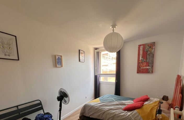 RUE SALOMON REINACH / T4 LOGGIA - PROX QUAI CLAUDE BERNARD — photo 5