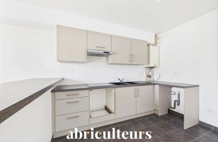 Appartement T3 moderne et lumineux à la vente à  Rue Théophile Guillou, Saint-Herblain (44800) — photo 5
