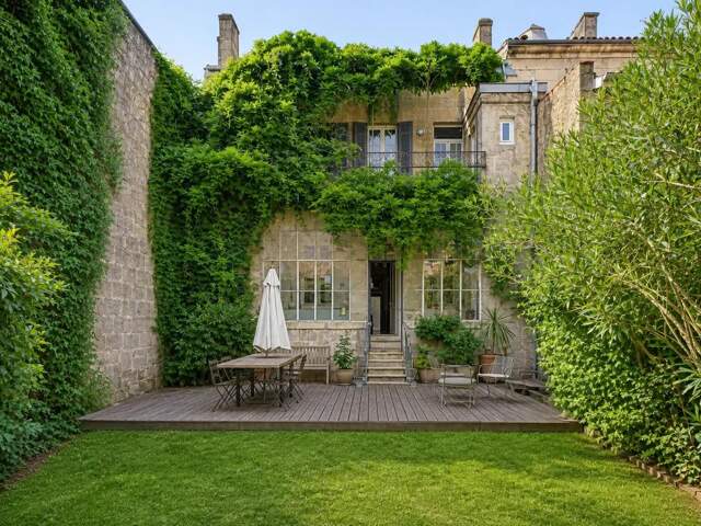 Maison de 10 pièces de 250 m² à Bordeaux — photo du bien