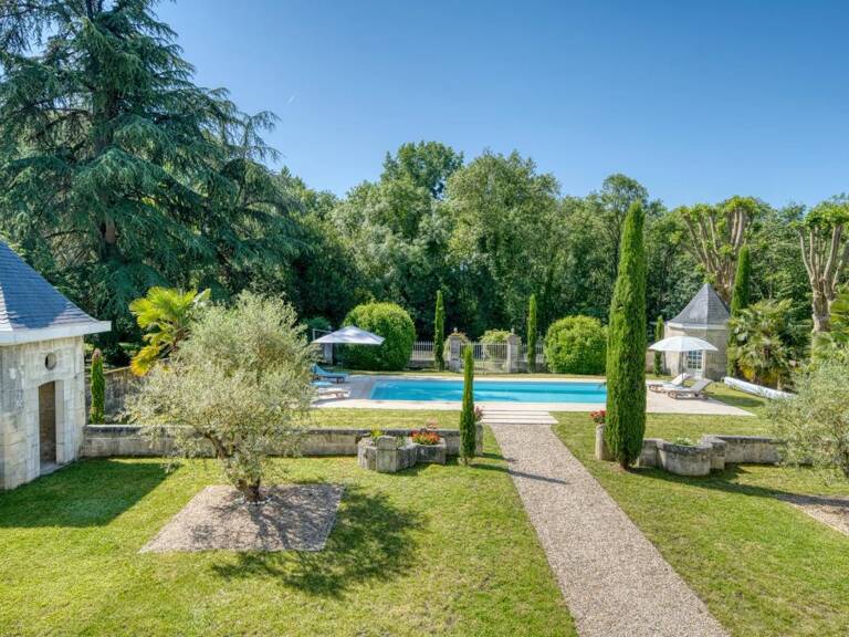 Maison de 10 pièces de 270 m² à Saint-Laurent-de-Cognac — photo 1