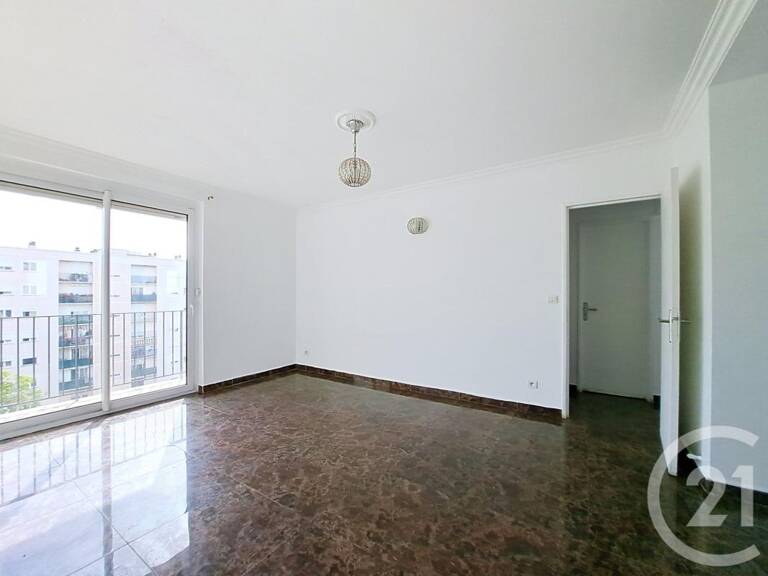 T4 — photo 1