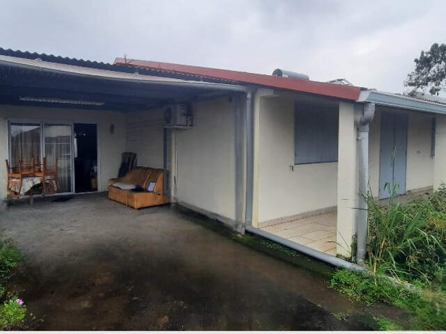 Maison F4  de 100m² sur terrain de 389m² à ST ANDRE — photo du bien
