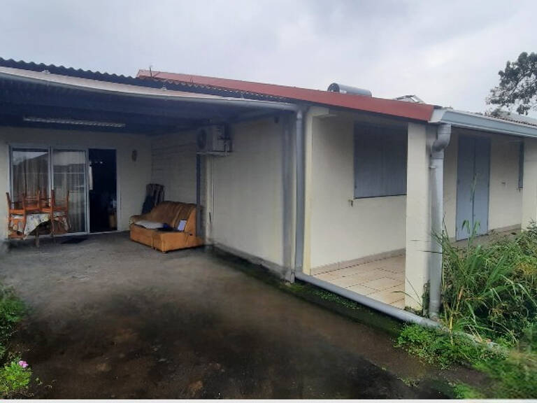 Maison F4  de 100m² sur terrain de 389m² à ST ANDRE — photo 1