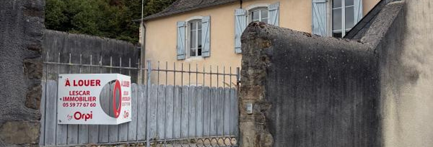 Maison 4 Pièces 134 m² à louer à Coarraze (64800)