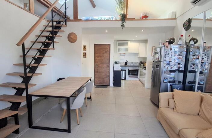 TOULON CLARET – Charmant appartement en haut de villa avec jardin et stationnement — photo 3