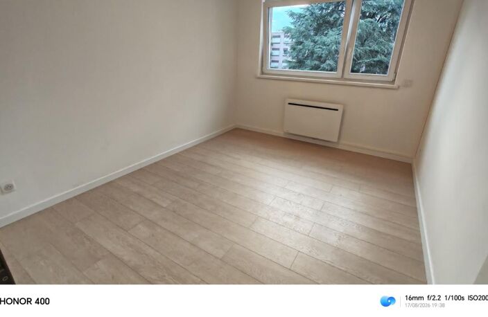 Appartement F3 2 chambres, entièrement rénové à Thionville — photo 4