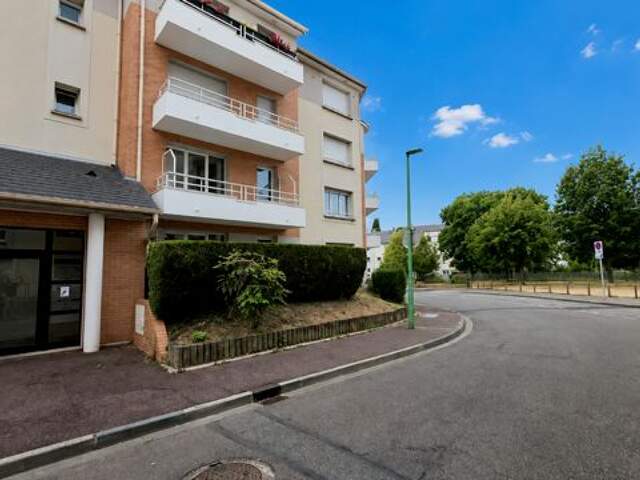 Appartement À Vendre F2 CENTRAL PARK II — photo du bien