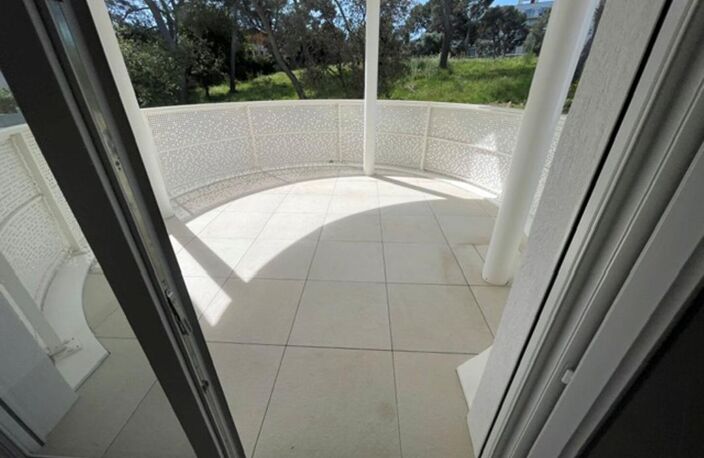 LA SEYNE SUR MER - T2 de plus de 42 m²   proche de la mer — photo 3