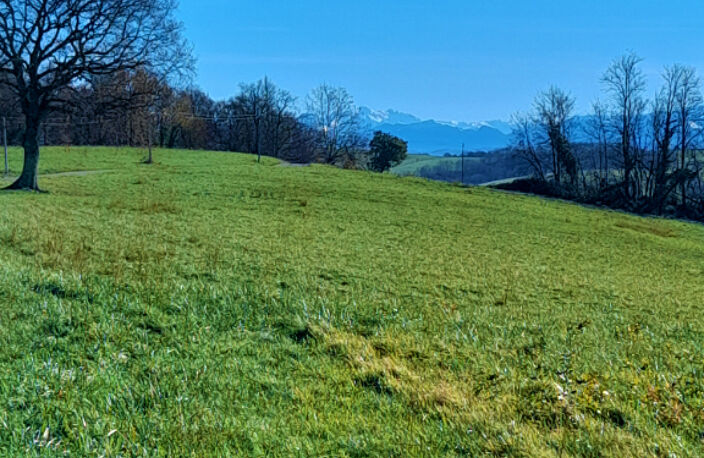 terrain constructible  3 HA vue montagnes — photo 2