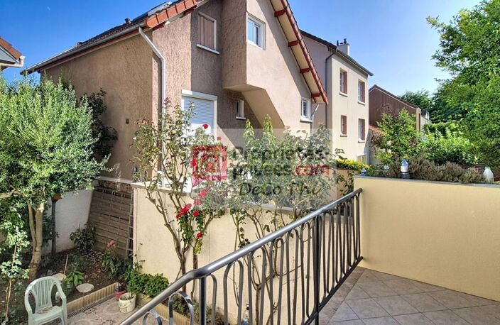 Maison  Très bon état  Terrasse sud-ouest 10m2   100m2  (130 au sol)  Versailles Porchefontaine — photo 5
