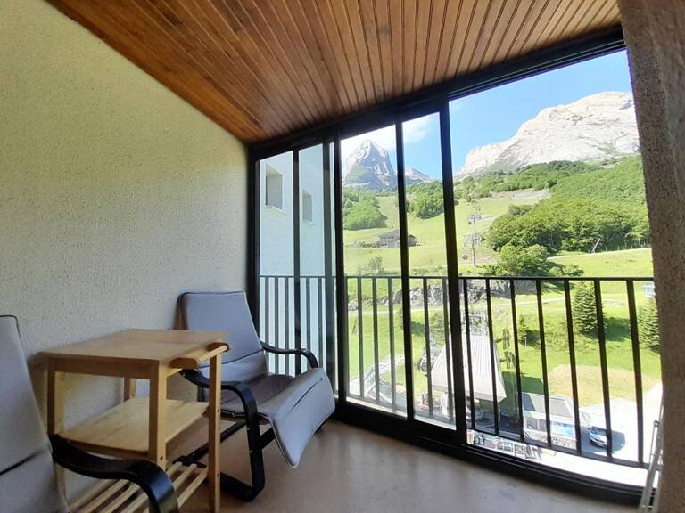 Appartement avec loggia exposé sud — photo 1