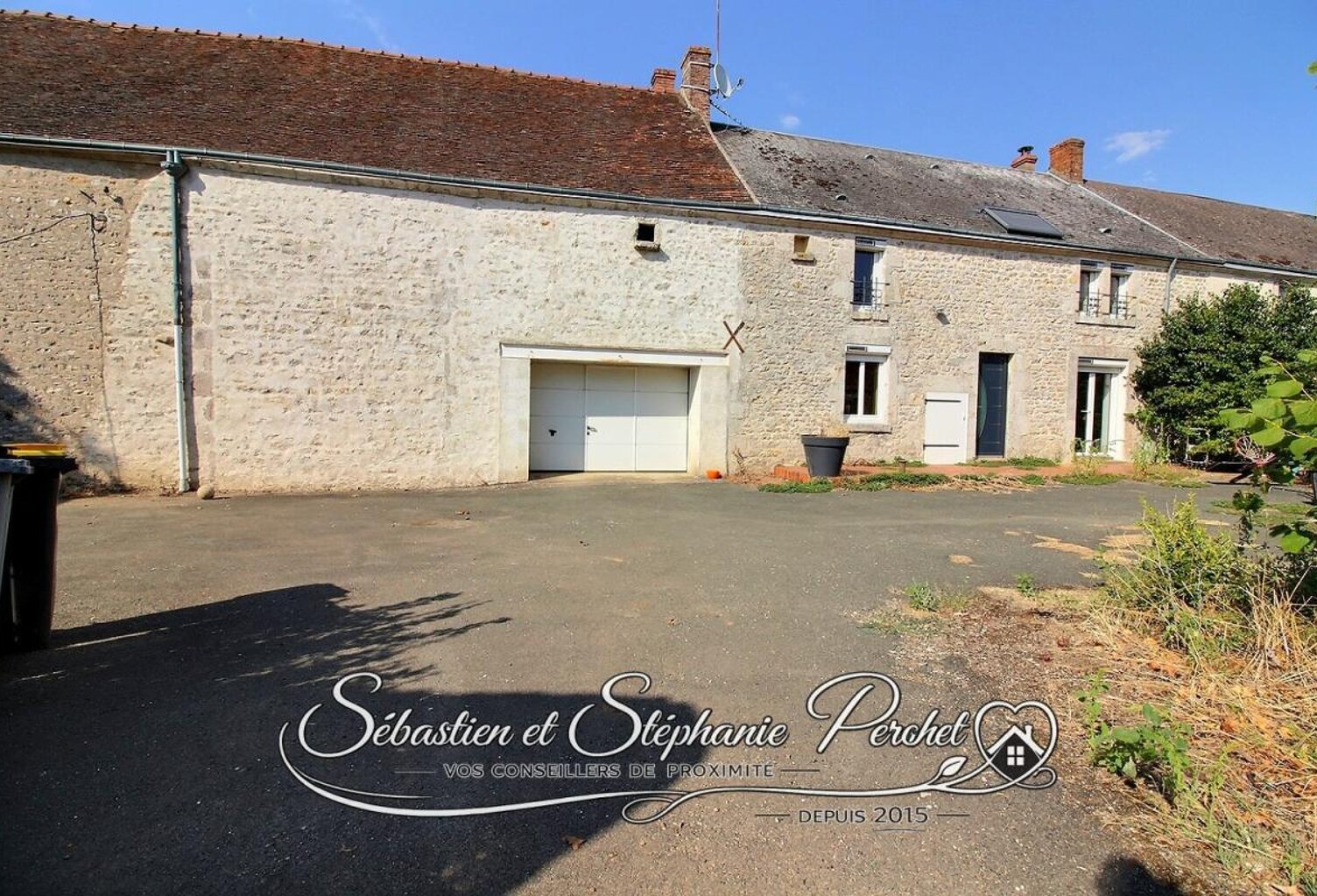 EXCLUSIVITÉ ? Maison en pierre ? 5 chambres, bureau, garage et grande grange ? Villamblain (45310) — photo 1