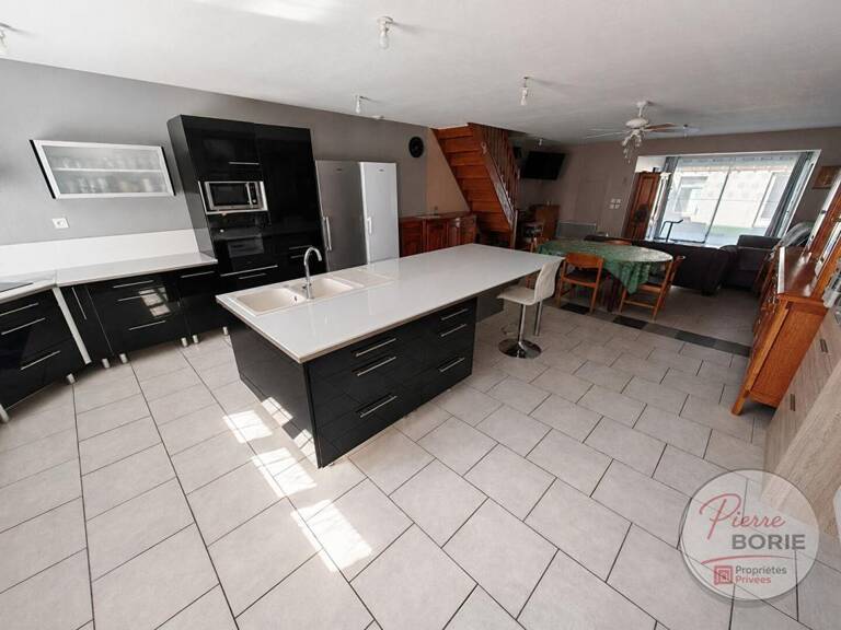 Exclusivité : Maison récente 3 chambres et bureau, 135 m², DPE C, Villedieu-sur-Indre — photo 1