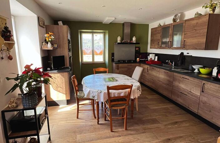 Maison en Pierre à Nantheuil 7 pièce(s) 170 m2 — photo 2