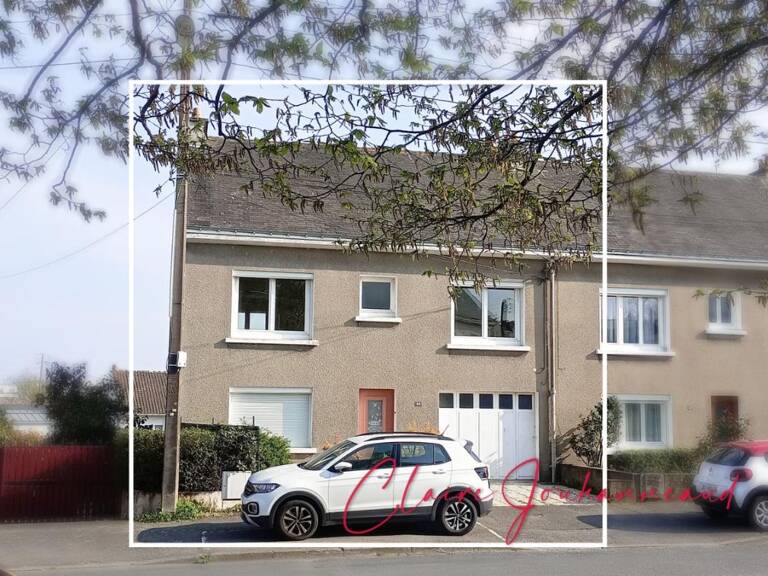 Maison  à fort potentiel avec jardin et grand garage - — photo 1