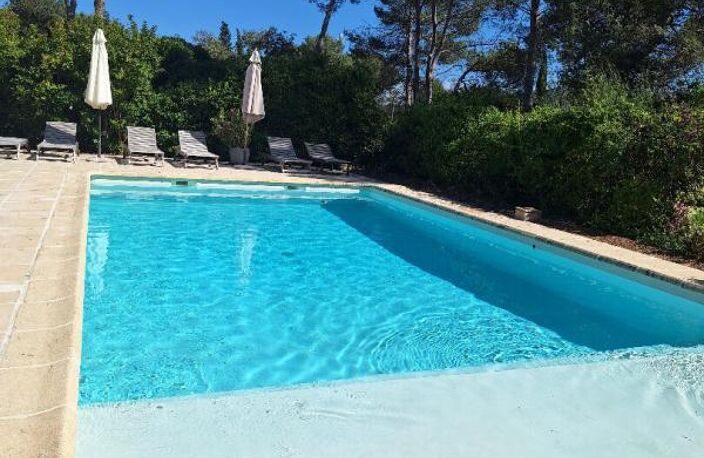 Villa de 121m², piscines, terrain de 1900m², garage — photo 3