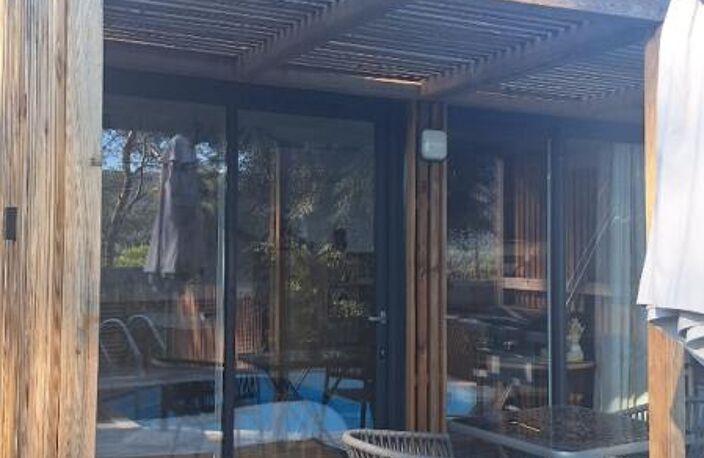 Le Thoronet 1 pièce(s) 20 m2 maisonnette style Tiny House sur un terrain de 335m² avec piscine de 10m3 — photo 4