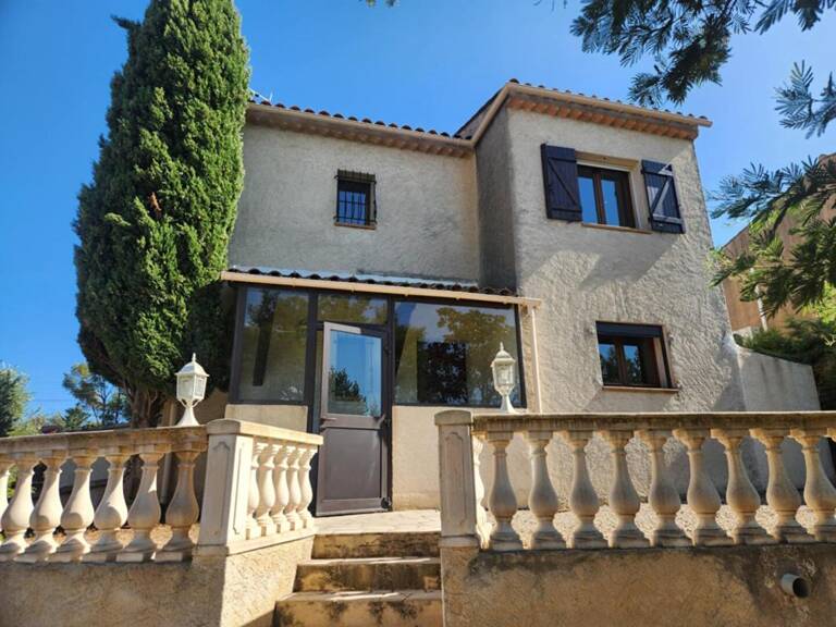 Maison ST RAPHAEL 4 pièces 82 m2- VERANDA- SOUS-SOL- JARDIN — photo 1