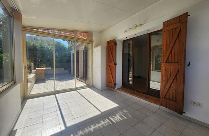 Maison ST RAPHAEL 4 pièces 82 m2- VERANDA- SOUS-SOL- JARDIN — photo 5