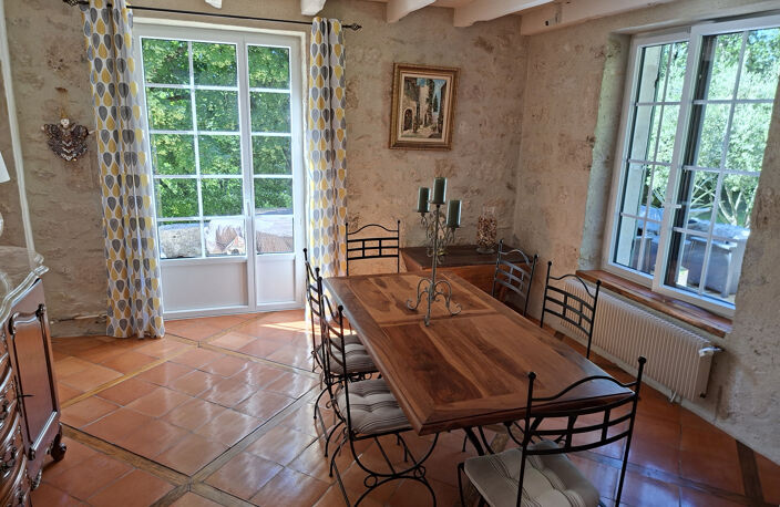 EXCLUSIVITE : Axe FOULAYRONNES - LAUGNAC : MAISON EN PIERRE — photo 3