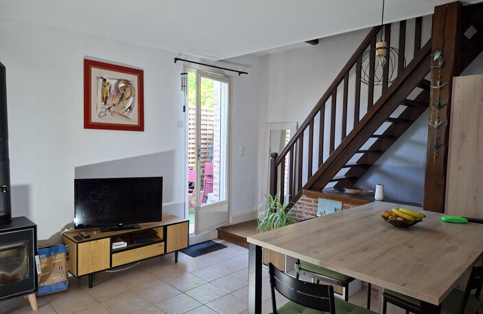 AGEN proche canal maison T4 avec courette et place de statio — photo 2