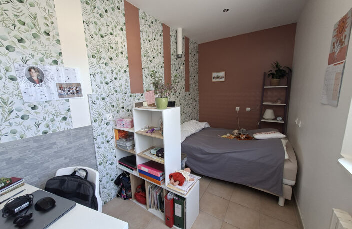 AGEN proche canal maison T4 avec courette et place de statio — photo 5