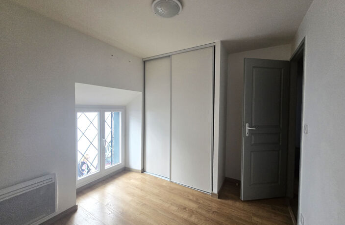Appartement T3 rénové situé au centre ville de St Palais. — photo 3