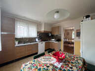Maison familiale avec vie de plain-pied au coeur de Carquefou — photo 3
