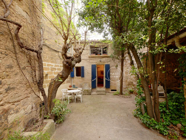 Castelnau de Guers, secteur Pézenas, centre historique, deux — photo du bien