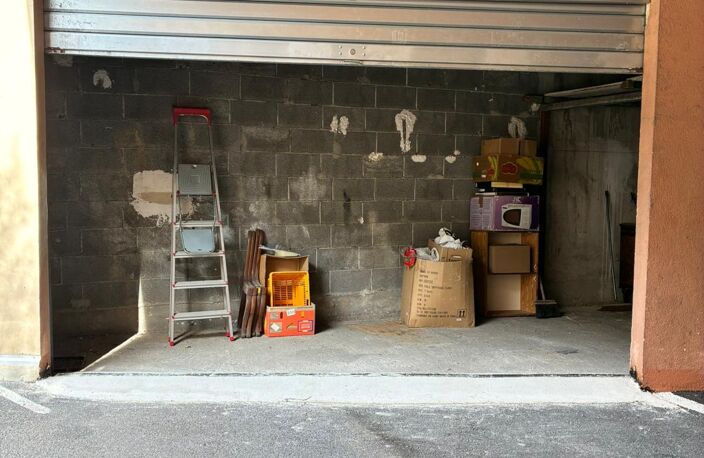 Vente Garage 15 m&sup2; — photo 2