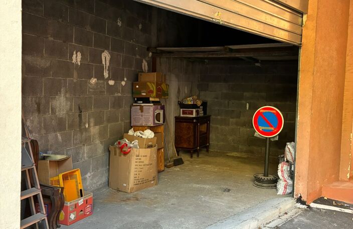 Vente Garage 15 m&sup2; — photo 3