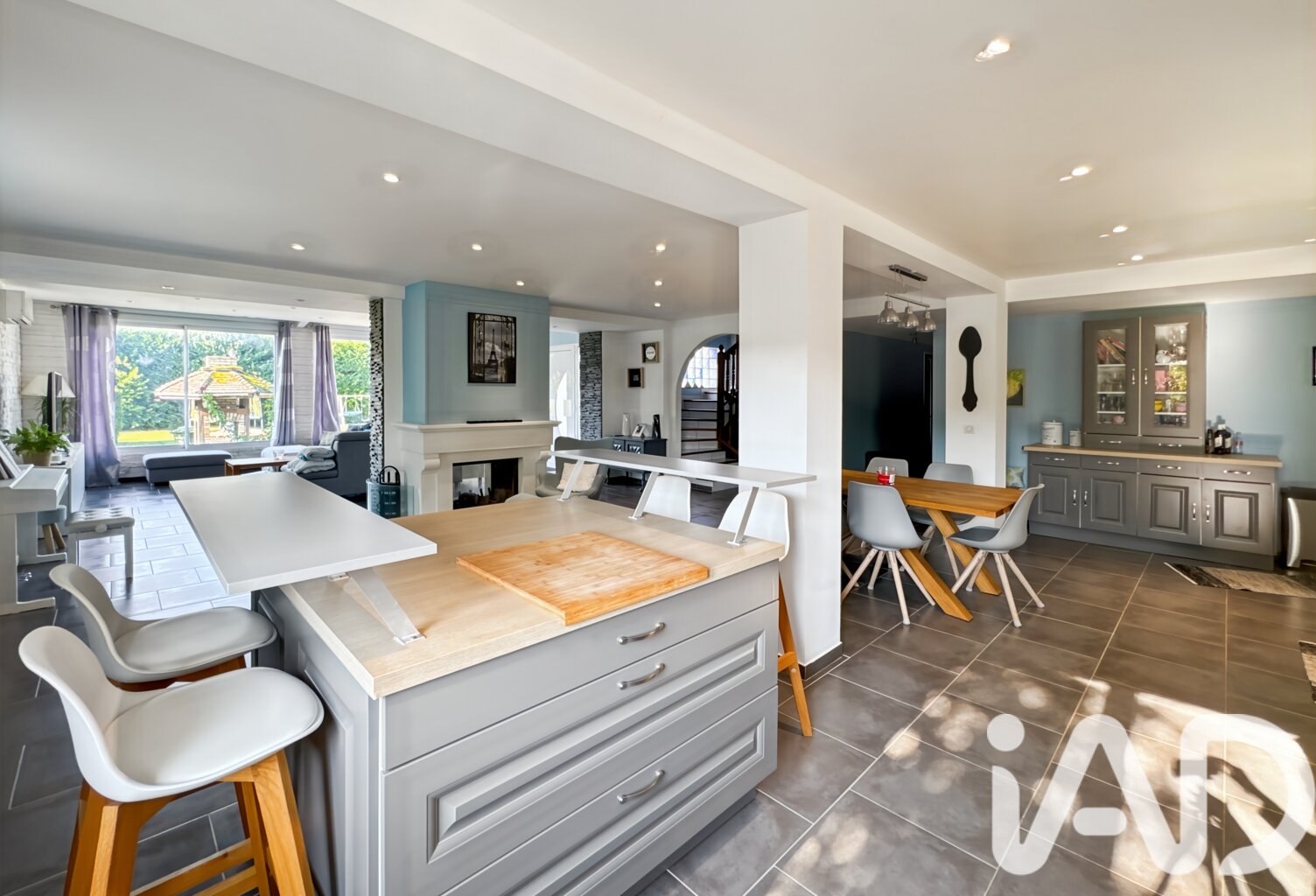 Vente Maison/villa 8 pièces — photo 1