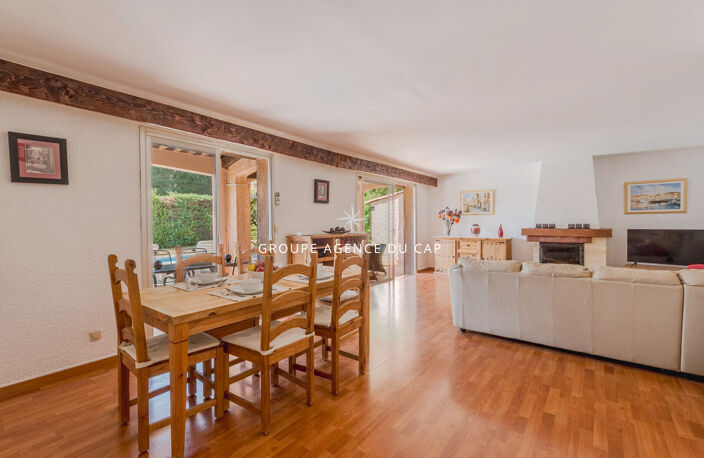 Villa avec piscine à vendre à Saint-Raphaël Valescure proche des Golfs — photo 2