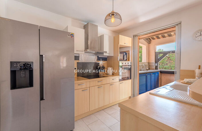 Villa avec piscine à vendre à Saint-Raphaël Valescure proche des Golfs — photo 4