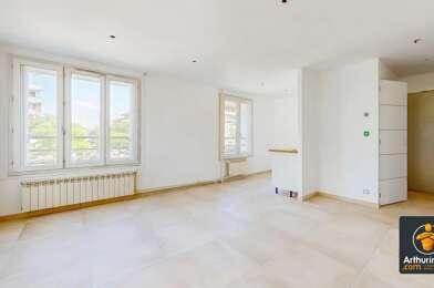 Appartement 3 pièces 980 €