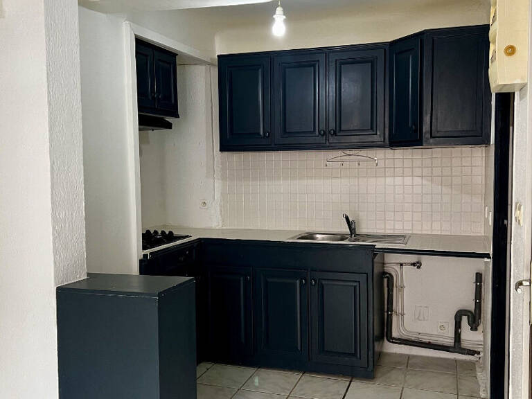 Appartement T2 avec cave à La Roquebrussanne — photo 1