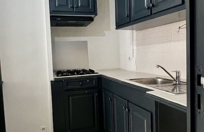 Appartement T2 avec cave à La Roquebrussanne — photo 2