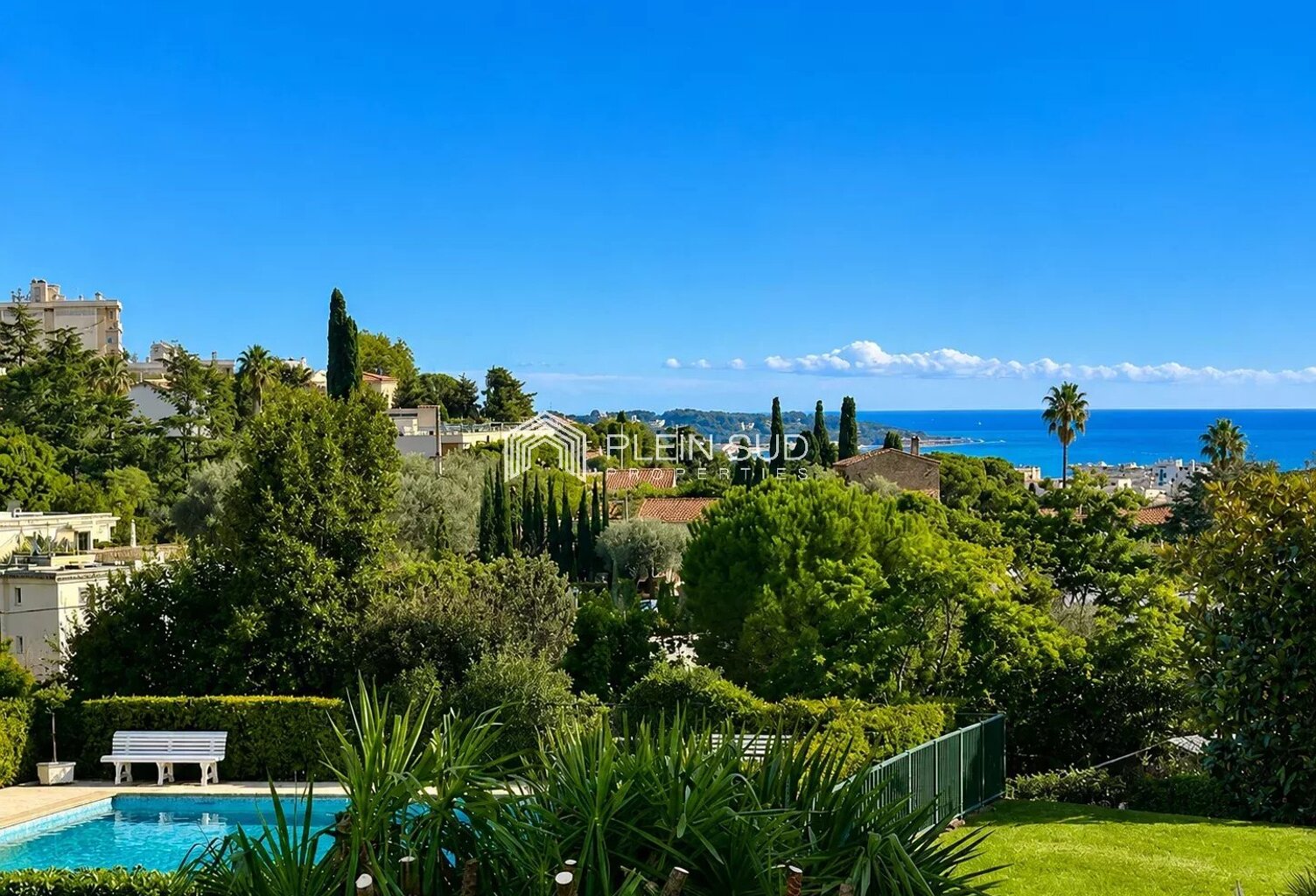Antibes, superbe appartement vue mer. — photo 1