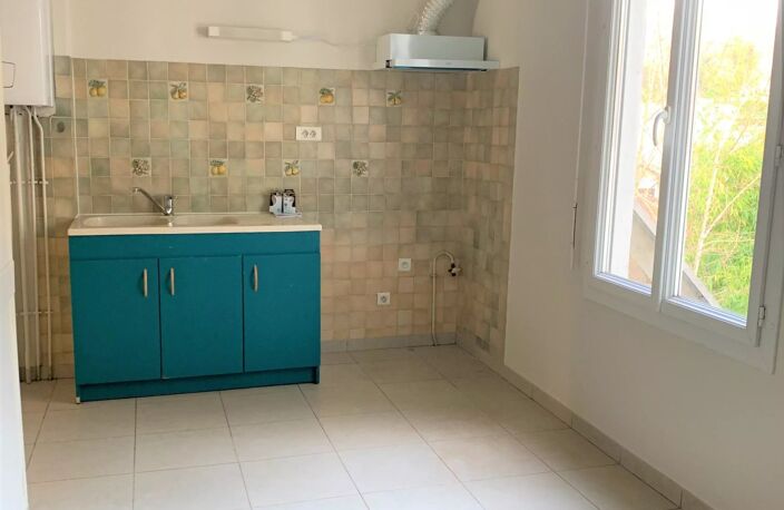 APPARTEMENT T3 A POITIERS — photo 3