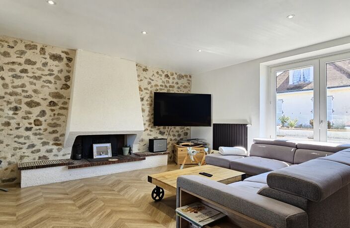 Vente Maison/villa 7 pièces — photo 2