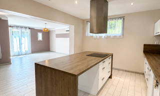 Maison 11 Pièces 245 m² à vendre à Eyguières (13430)