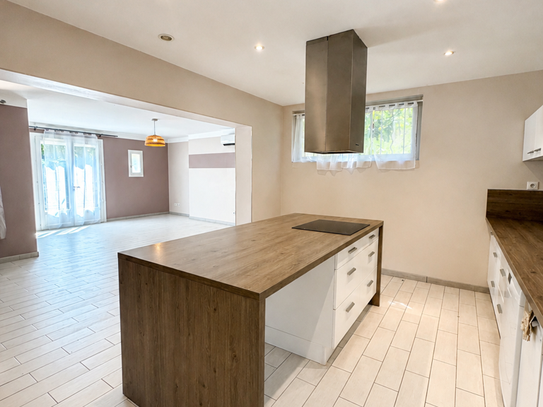 Vente Maison/villa 11 pièces — photo 1