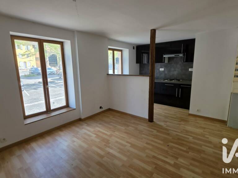 Vente Immeuble 107 m&sup2; — photo 1