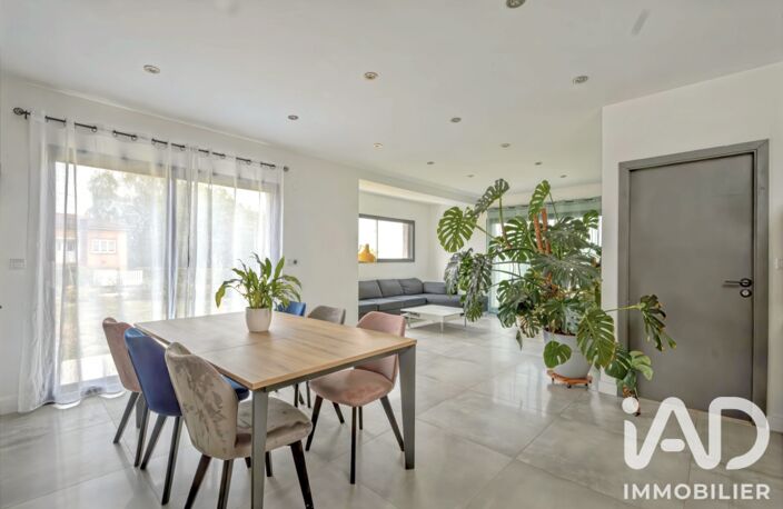 Vente Maison traditionnelle 7 pièces — photo 3