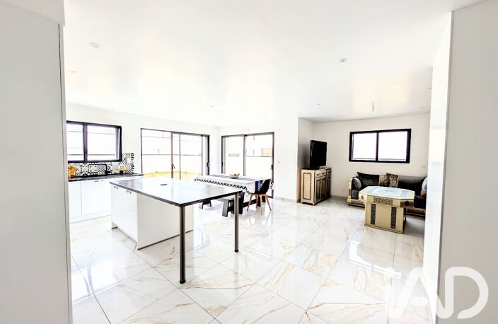 Vente Maison/villa 5 pièces — photo 3