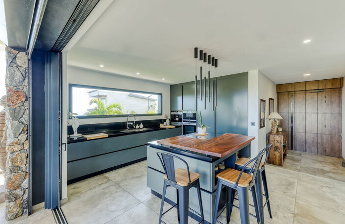 A Vendre - Villa d'exception 187 m2 avec piscine à Trois-Bas — photo 3