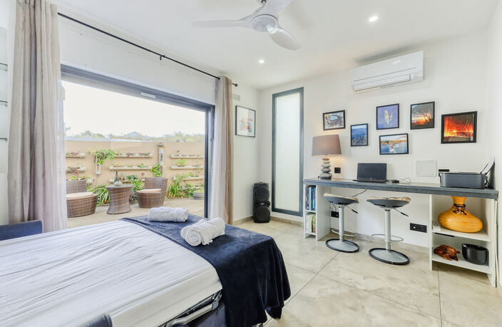 A Vendre - Villa d'exception 187 m2 avec piscine à Trois-Bas — photo 4