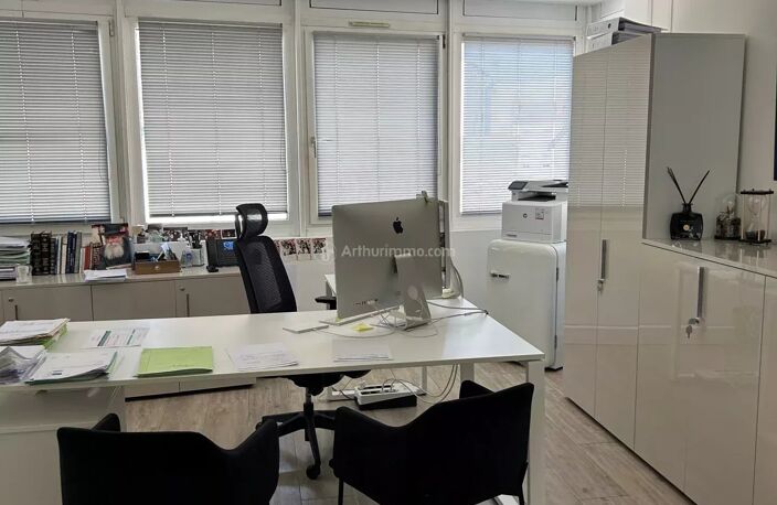 À louer – Très beau plateau de bureaux de 100 m² – Villeurbanne Charpennes / Limite Lyon 6ᵉ — photo 5